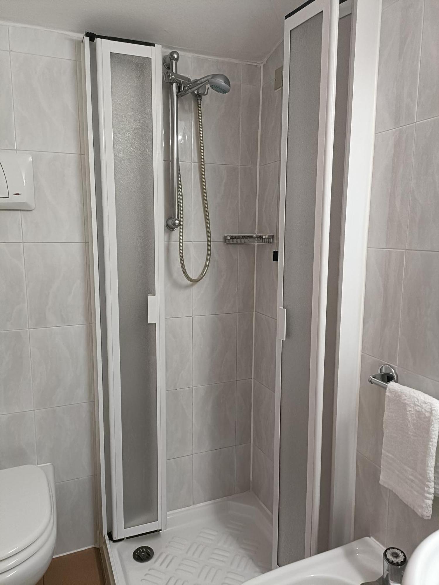 Hotel Giardino Прато Экстерьер фото