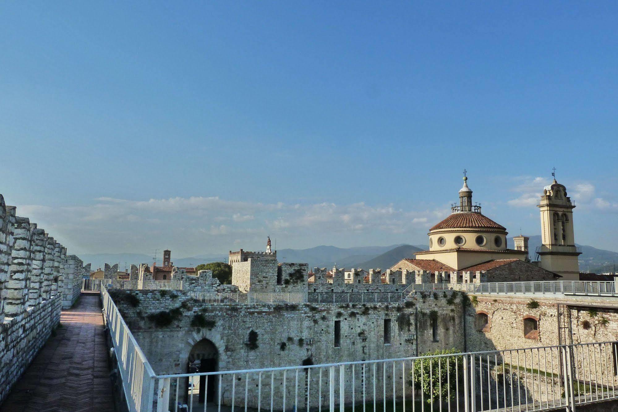 Hotel Giardino Прато Экстерьер фото