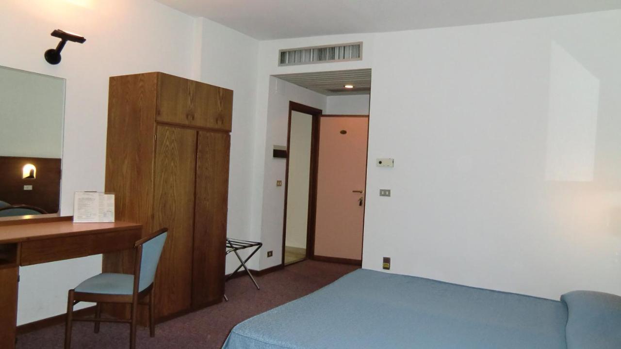 Hotel Giardino Прато Экстерьер фото